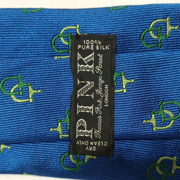 Pink 100% silk tie - Picture 3 of 6